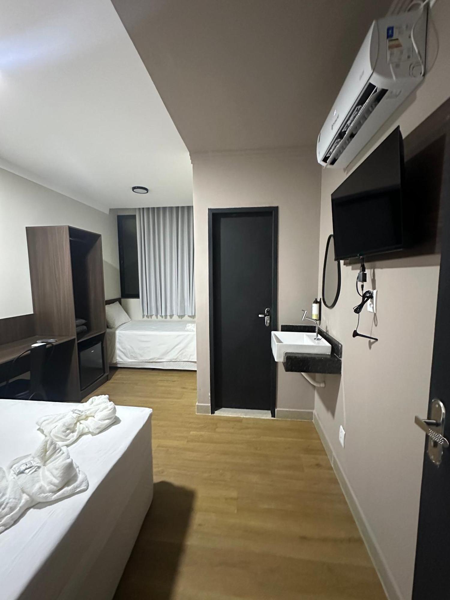 Otto Hotel Governador Valadares Exterior foto