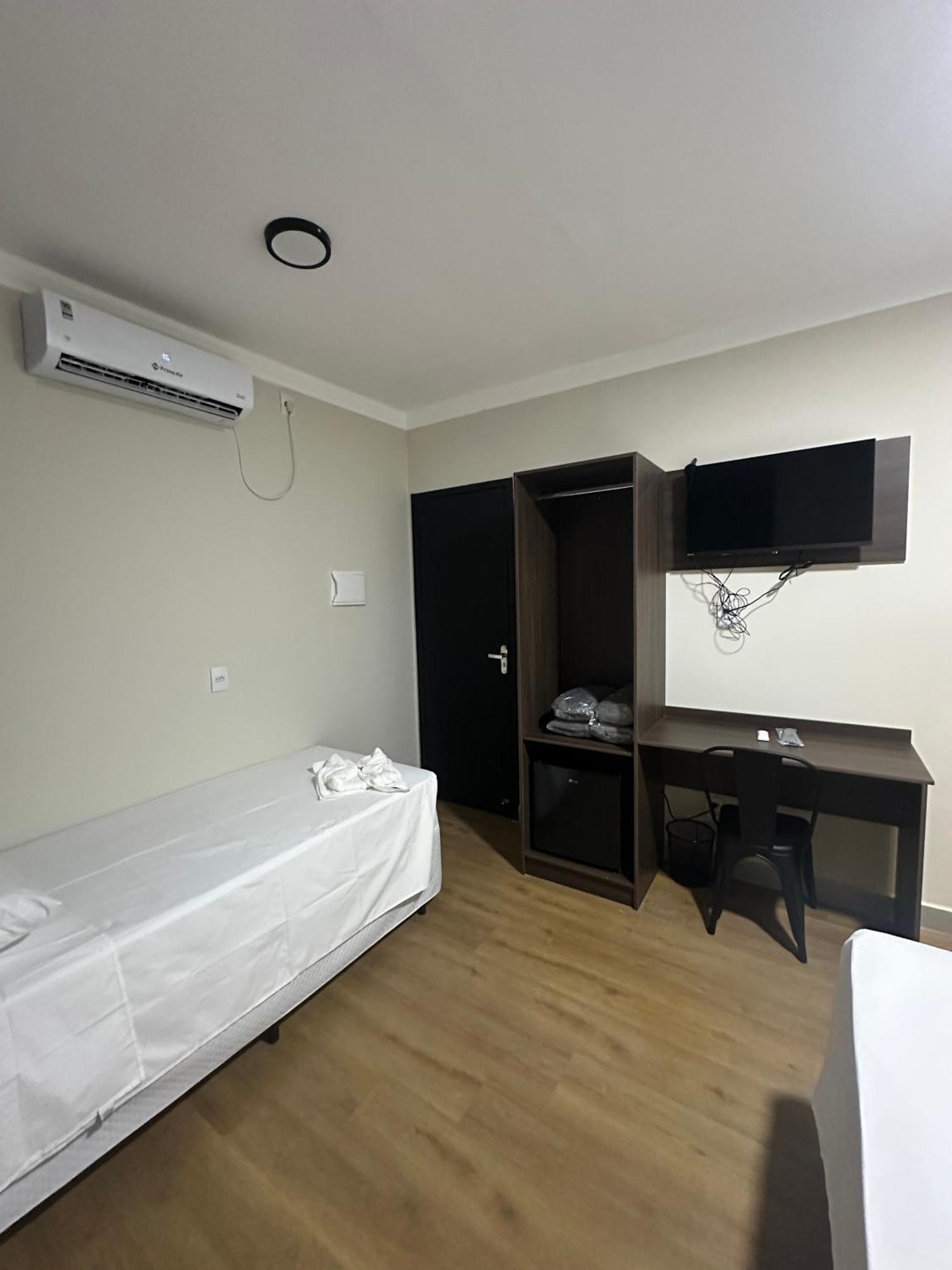 Otto Hotel Governador Valadares Exterior foto